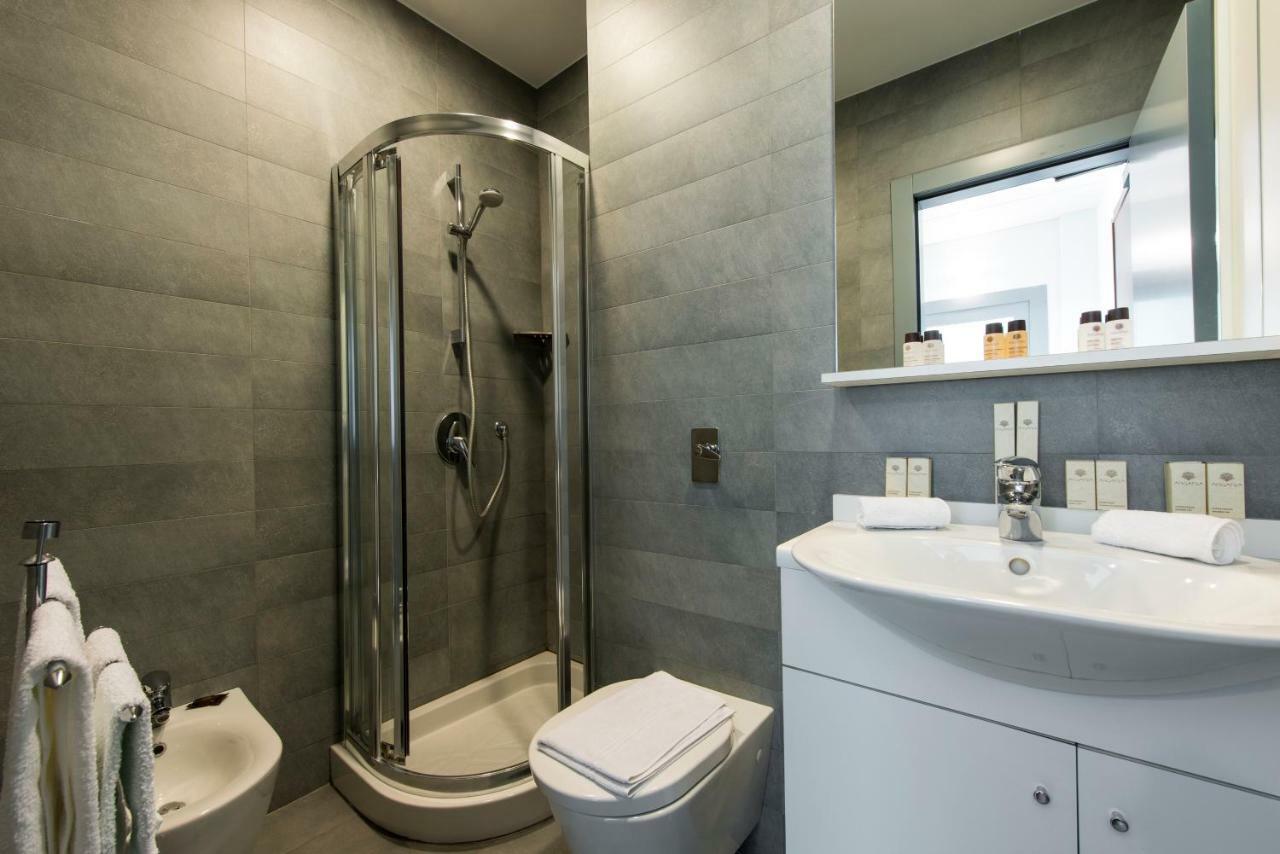 Bnbutler - Duomo Apartment - Galleria Unione Milano Eksteriør billede